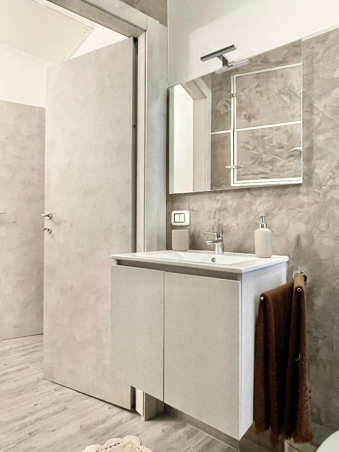 Lg Lake - Boutique Apartments And Rooms - Brienno Esterno foto
