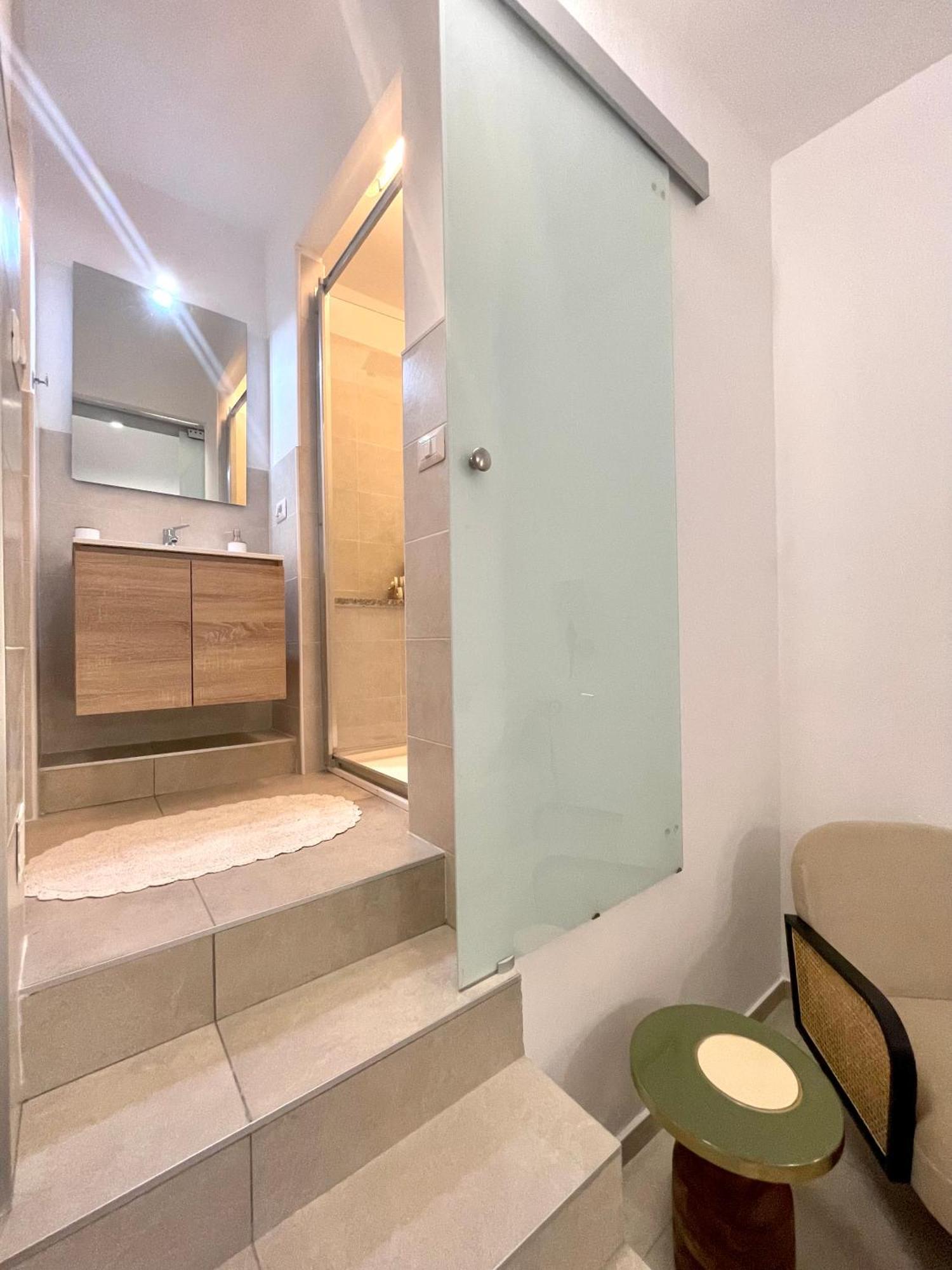 Lg Lake - Boutique Apartments And Rooms - Brienno Esterno foto